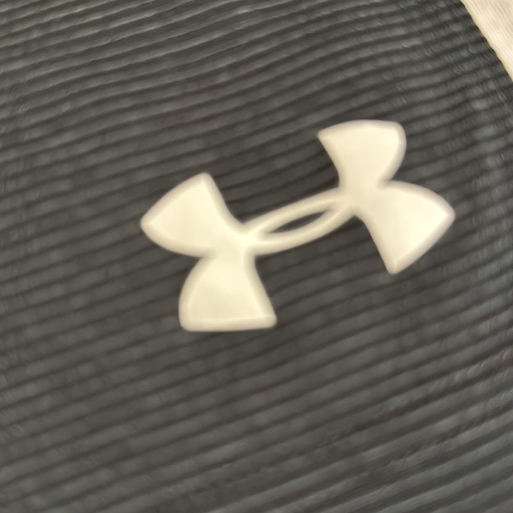 Under armor women’s heat gear shorts fitted size small adjustable, black & white - Picture 2 of 6
